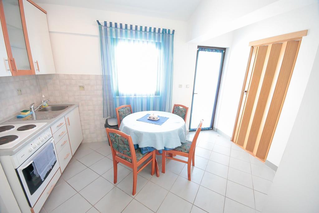 Apartments Skelin Vodice Cameră foto