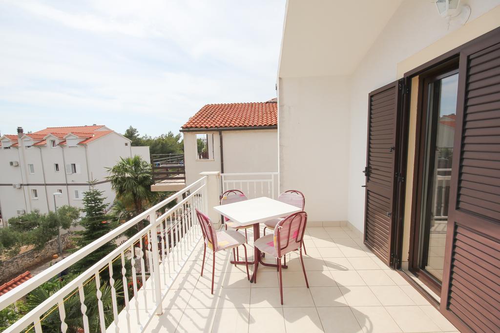 Apartments Skelin Vodice Cameră foto