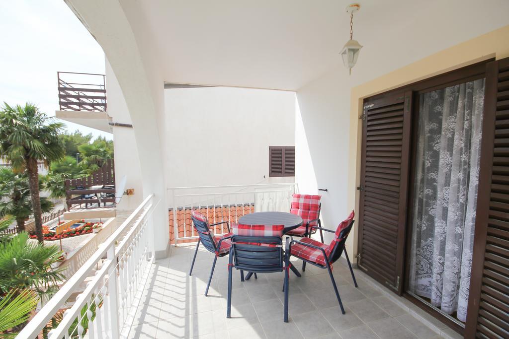 Apartments Skelin Vodice Cameră foto