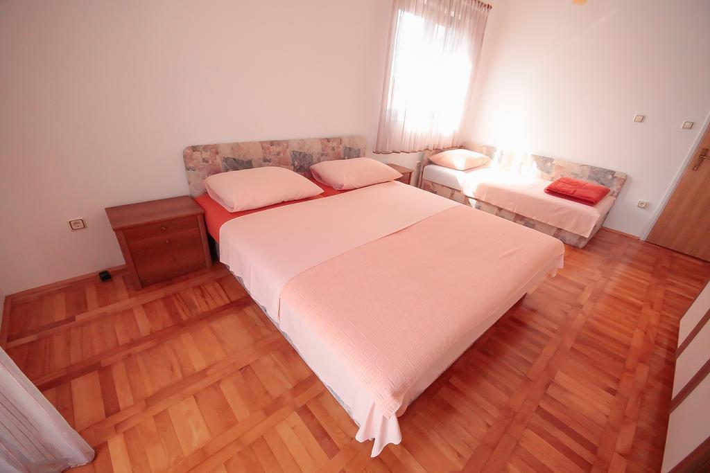 Apartments Skelin Vodice Cameră foto