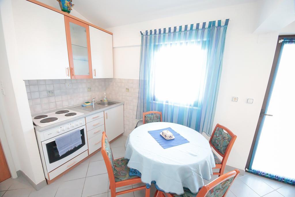 Apartments Skelin Vodice Cameră foto